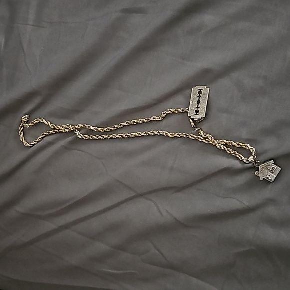 10k gold rope two custom charms traphouse and razor blade with diamonds in charm